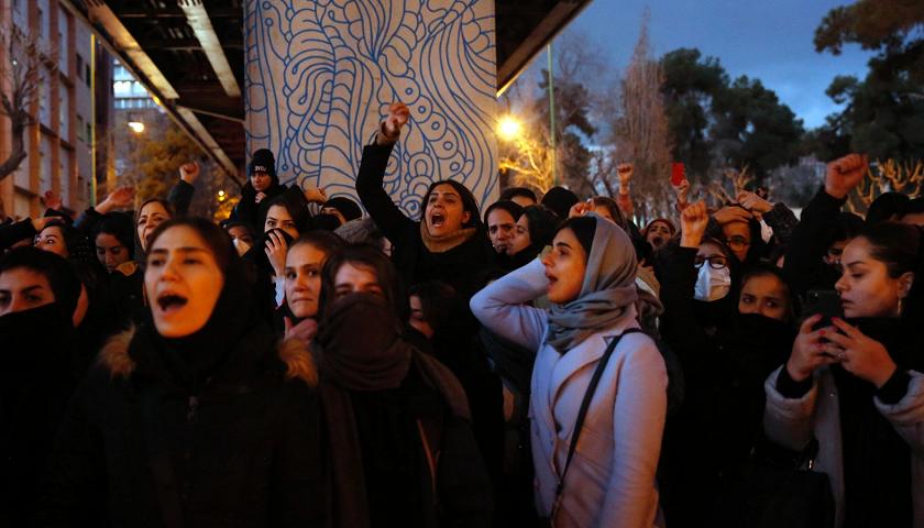 1600x900_1578807144466.iran_demo Iran: Studentenproteste zum vierten Tag in Folge